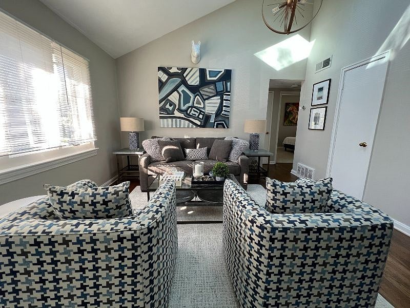 Furnished Finder property 512341_1 photo 6