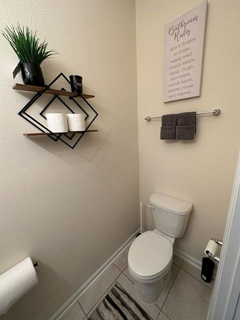 GUEST BATHROOM FIRST LEVEL
