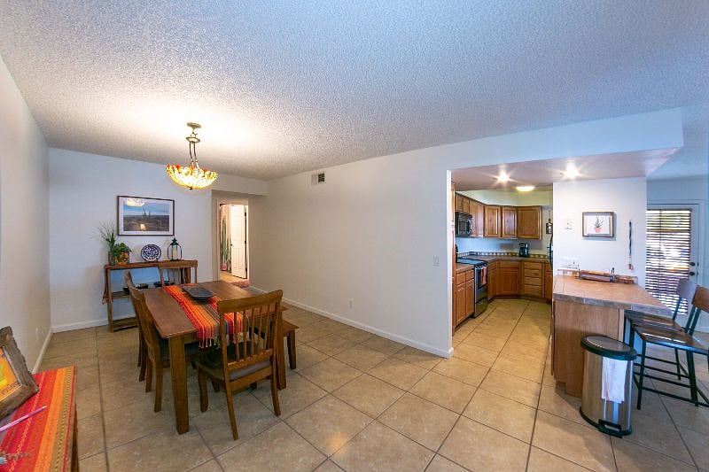 Furnished Finder property 512474_1 photo 3