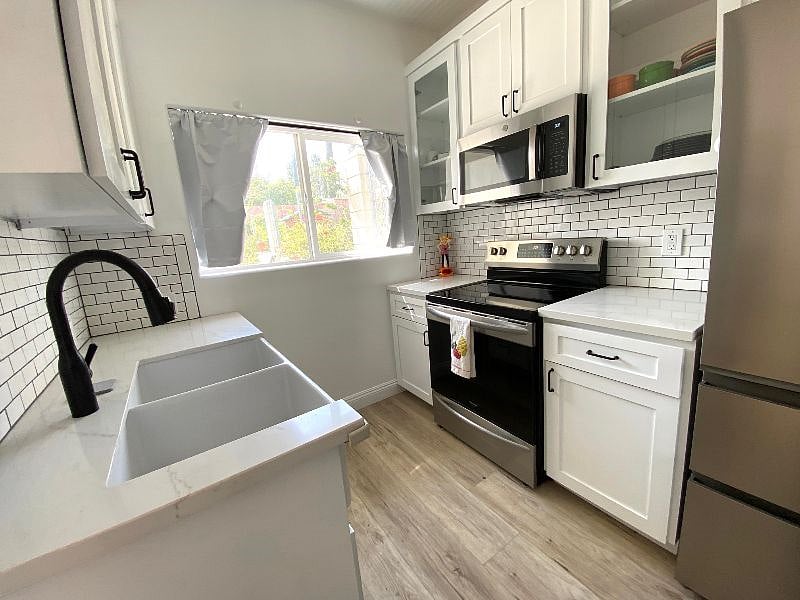 Furnished Finder property 512590_1 photo 12