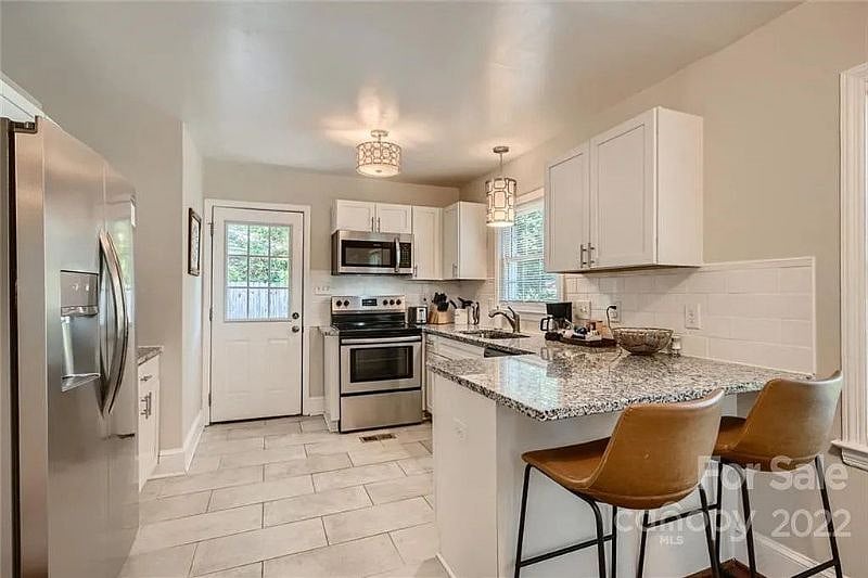 Furnished Finder property 512599_1 photo 1
