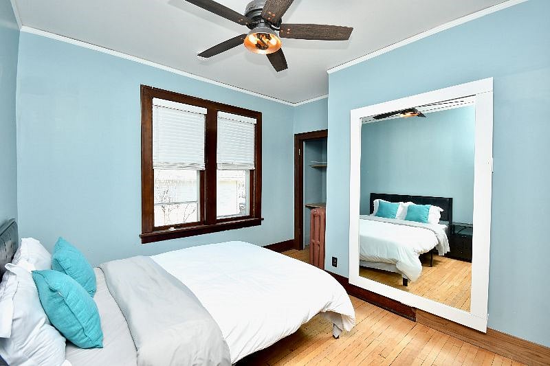 Queen bed #2. 