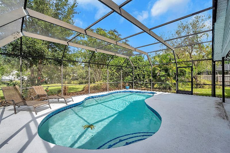 Furnished Finder property 512780_1 photo 14