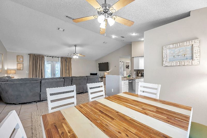 Furnished Finder property 512780_1 photo 23