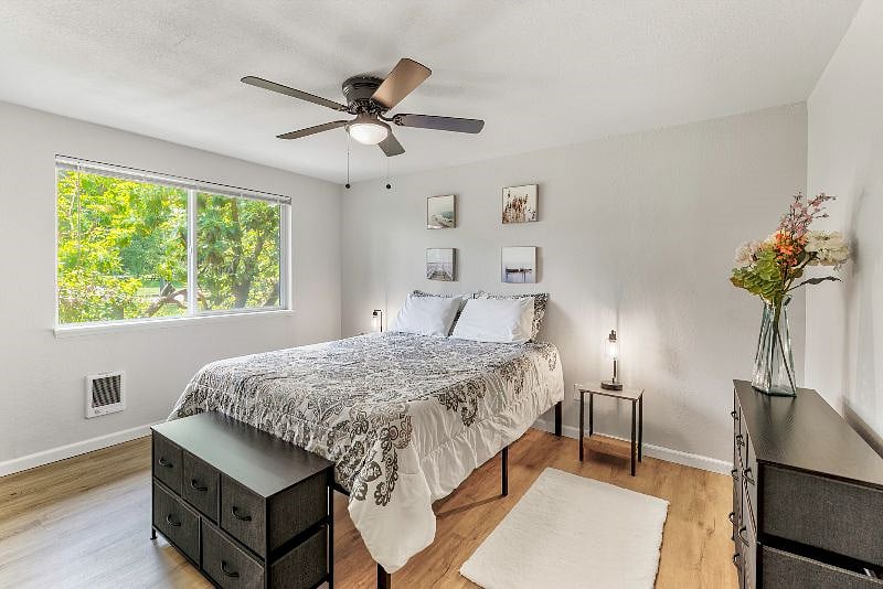 Furnished Finder property 512884_1 photo 17