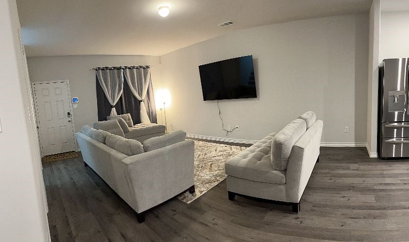 Furnished Finder property 512895_1 photo 6