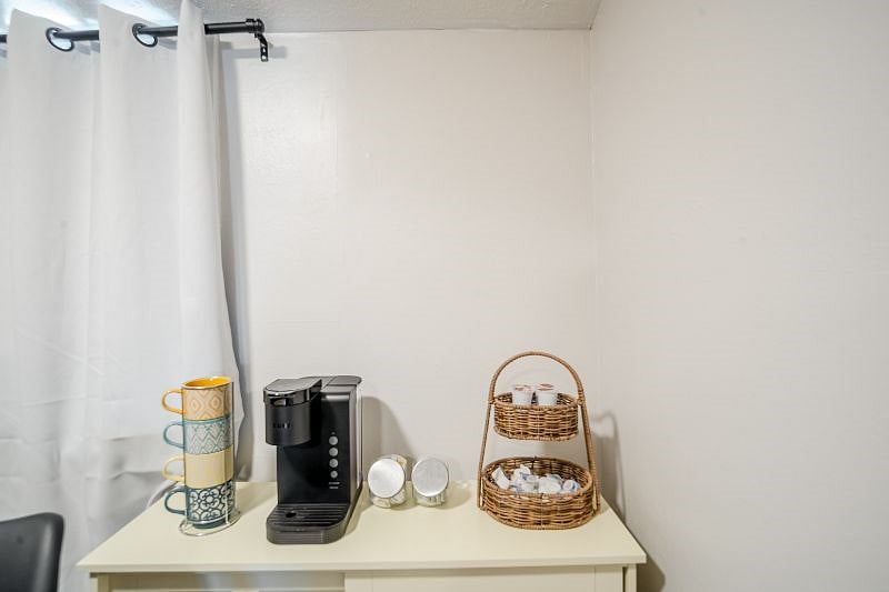 Furnished Finder property 512918_1 photo 9