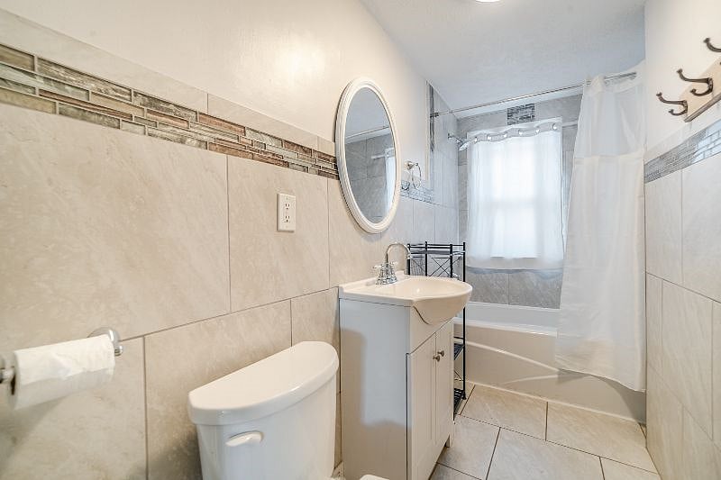 Furnished Finder property 512918_1 photo 12