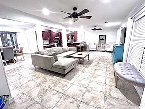 Furnished Finder property 512944_1 photo 2