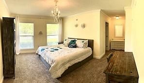 King Bedroom #2 With Full Bathroom and Walk in Closet