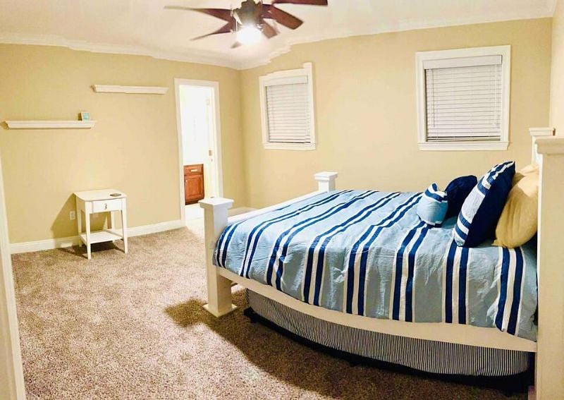 Queen Bedroom #3 With Single Trundle