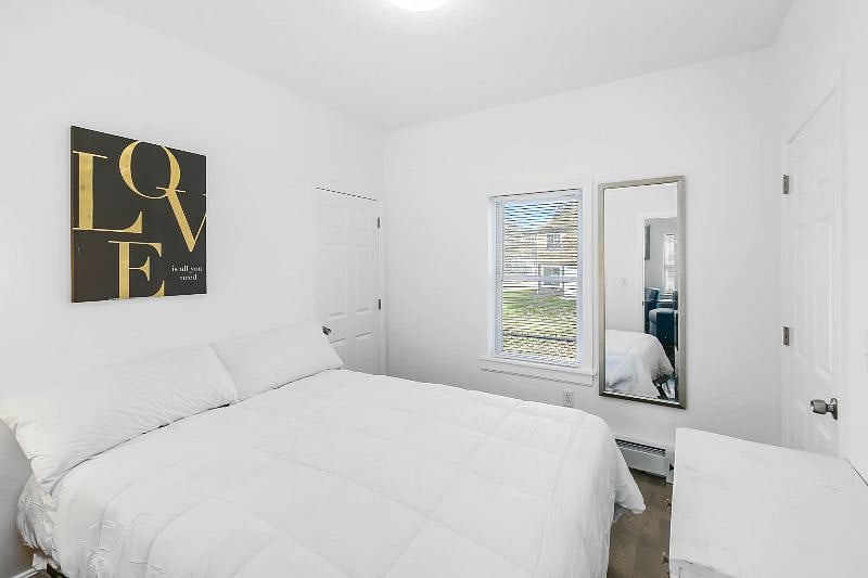 The wall decoration if different in your room,
