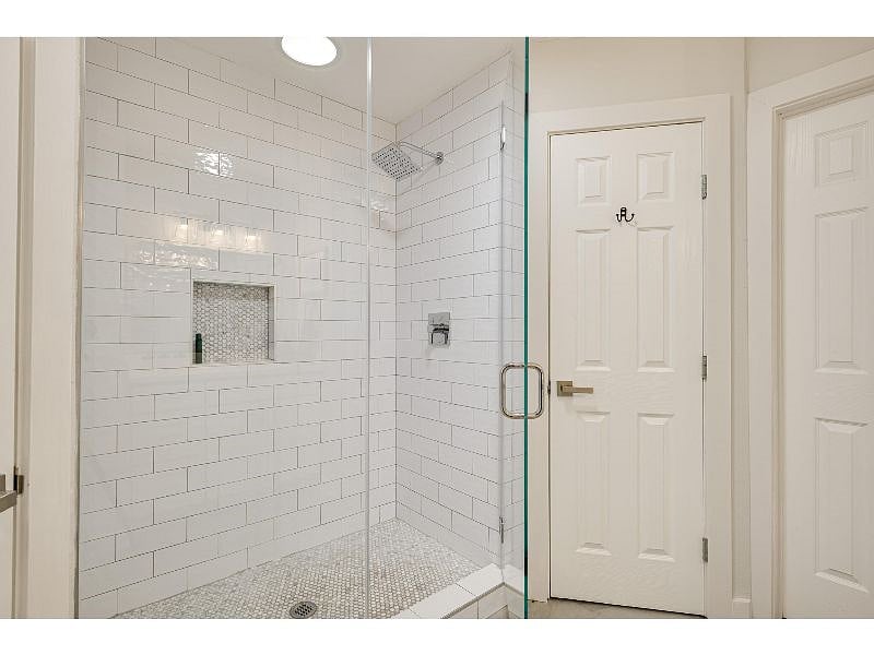 Furnished Finder property 513060_1 photo 23