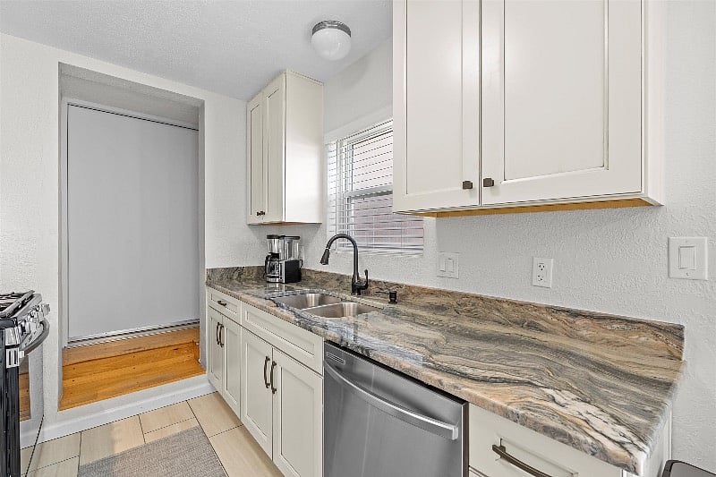 Furnished Finder property 513111_1 photo 8