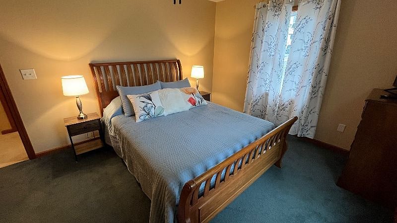 Queen bedroom with 3-way touch lamps
NOTE: THIRD BEDROOM featuring two twin beds is available, but not pictured on this website. Please text for photos of the twin bedroom.