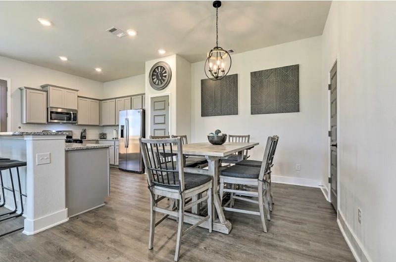 Furnished Finder property 513461_1 photo 6