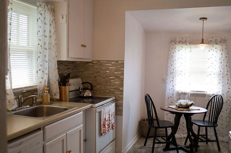 Furnished Finder property 513500_1 photo 11