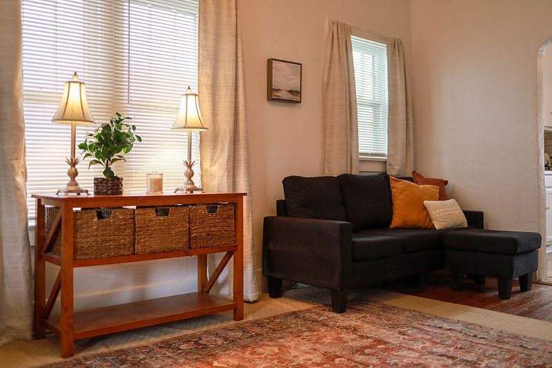 Furnished Finder property 513500_1 photo 4
