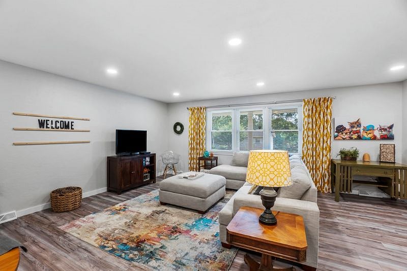 Furnished Finder property 513670_1 photo 4