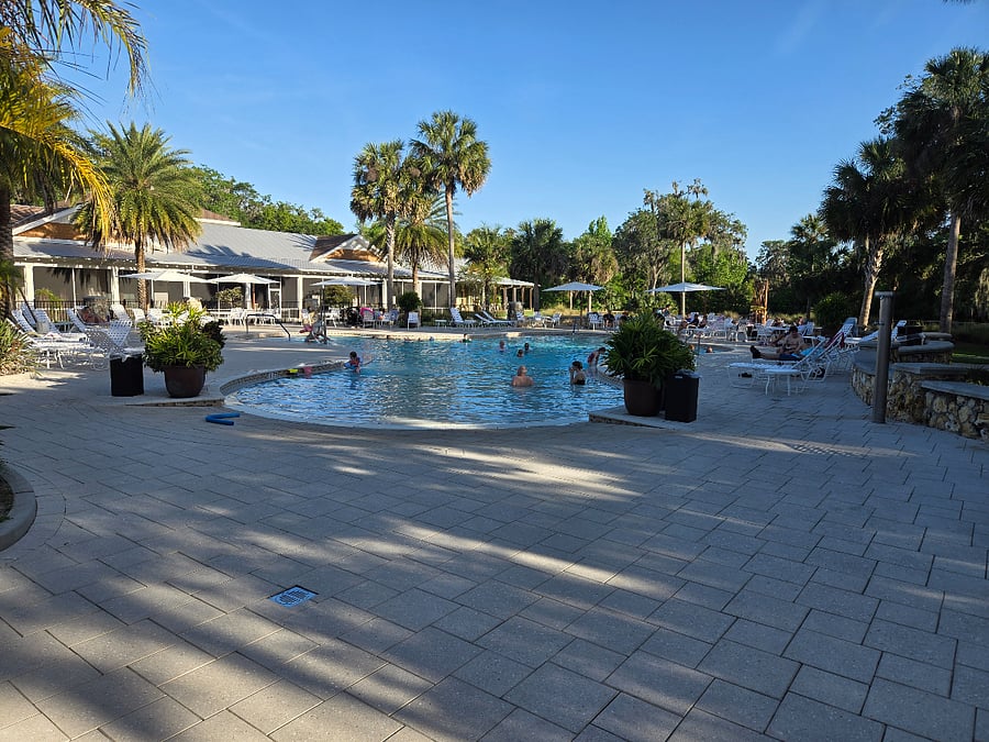 Fenny Grill & pool 5 minutes away