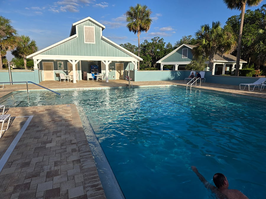 Adult Pool 5 minutes away