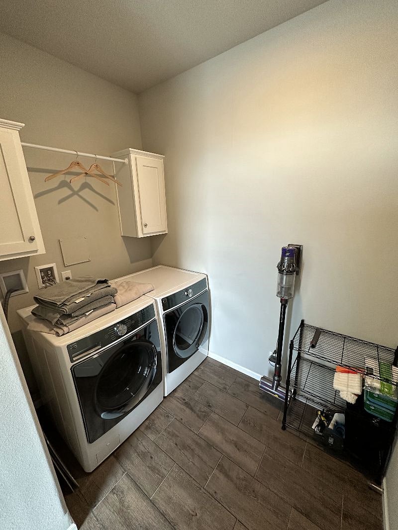 Laundry and vacuum
