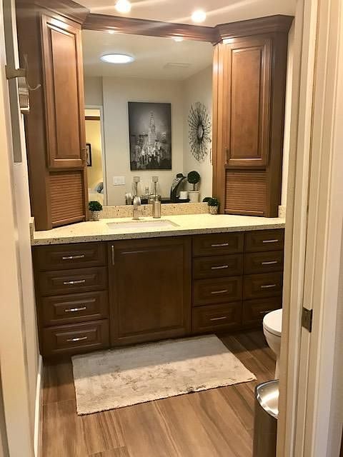 Primary en-suite master bath! Tons of storage in cabinets & towers.