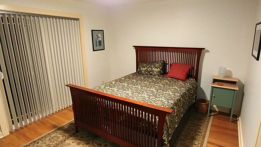furnished Finder Bedroom