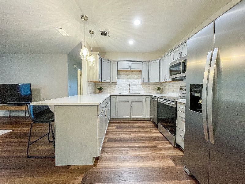 Furnished Finder property 514280_1 photo 3