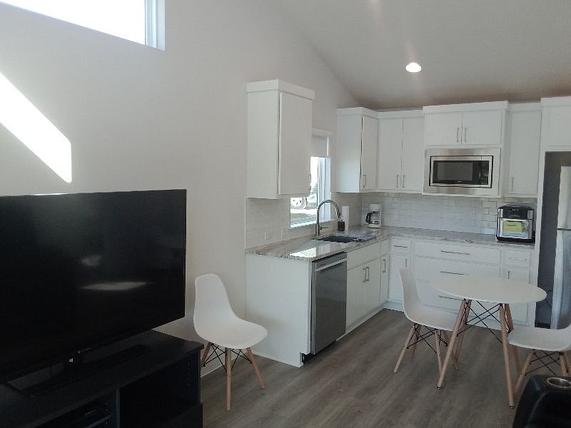 Furnished Finder property 514416_1 photo 6