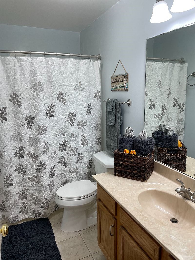 Bright and Roomy Bathroom