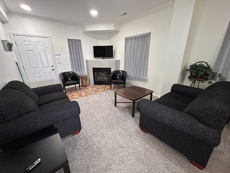 Furnished Finder property 514687_1 photo 4