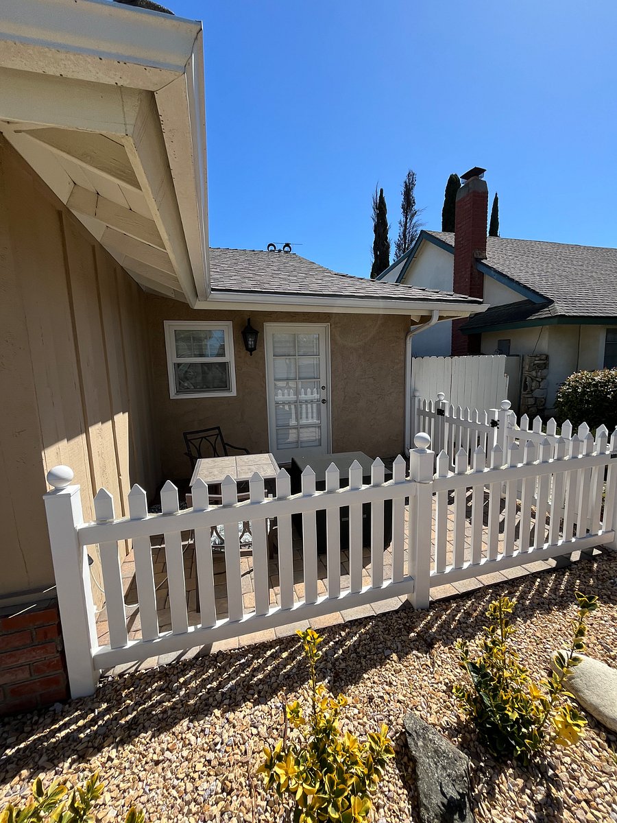 Private Entrance and patio