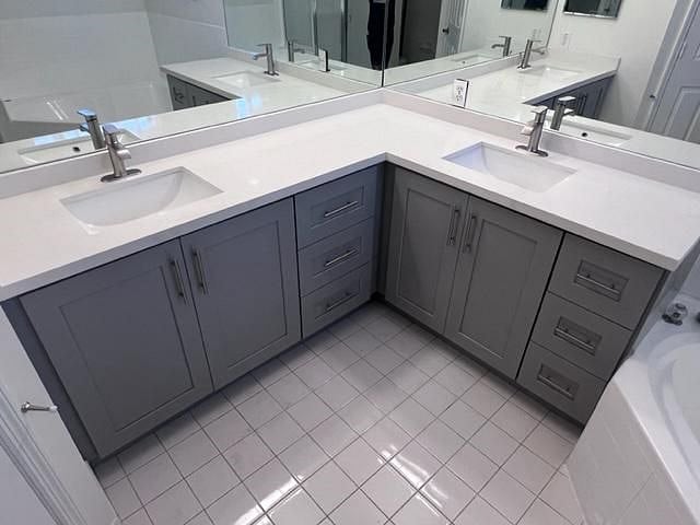 Master Suite Bathroom