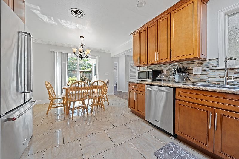 Furnished Finder property 515155_1 photo 4