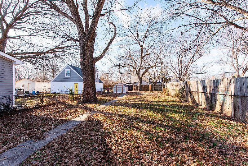 Large yard to enjoy. Fenced on 3 sides.