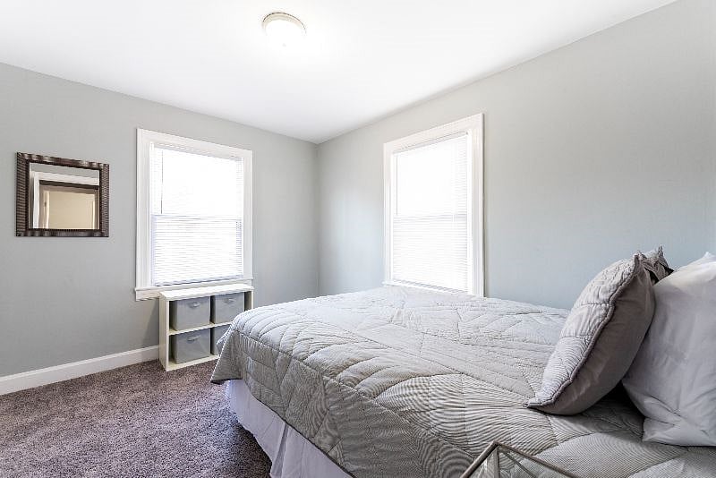 Queen bedroom on 1st floor