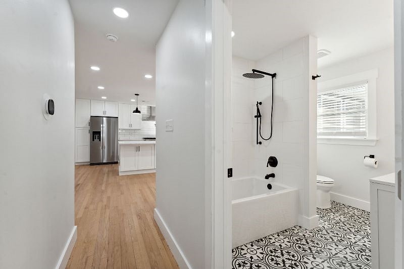 Furnished Finder property 515391_1 photo 33