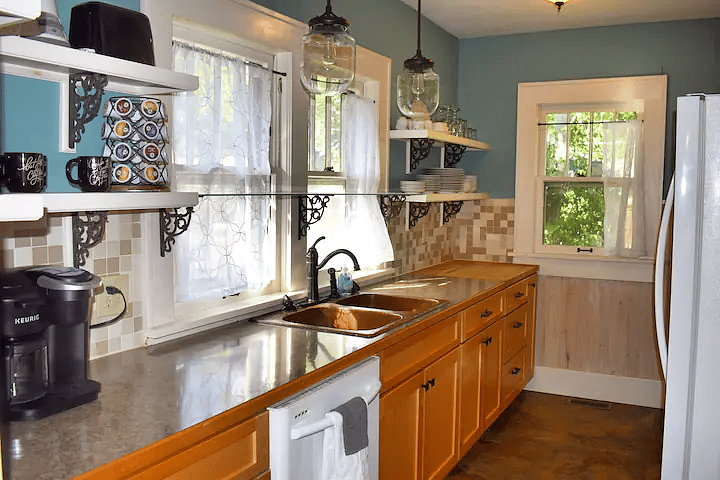 Fully renovated kitchen