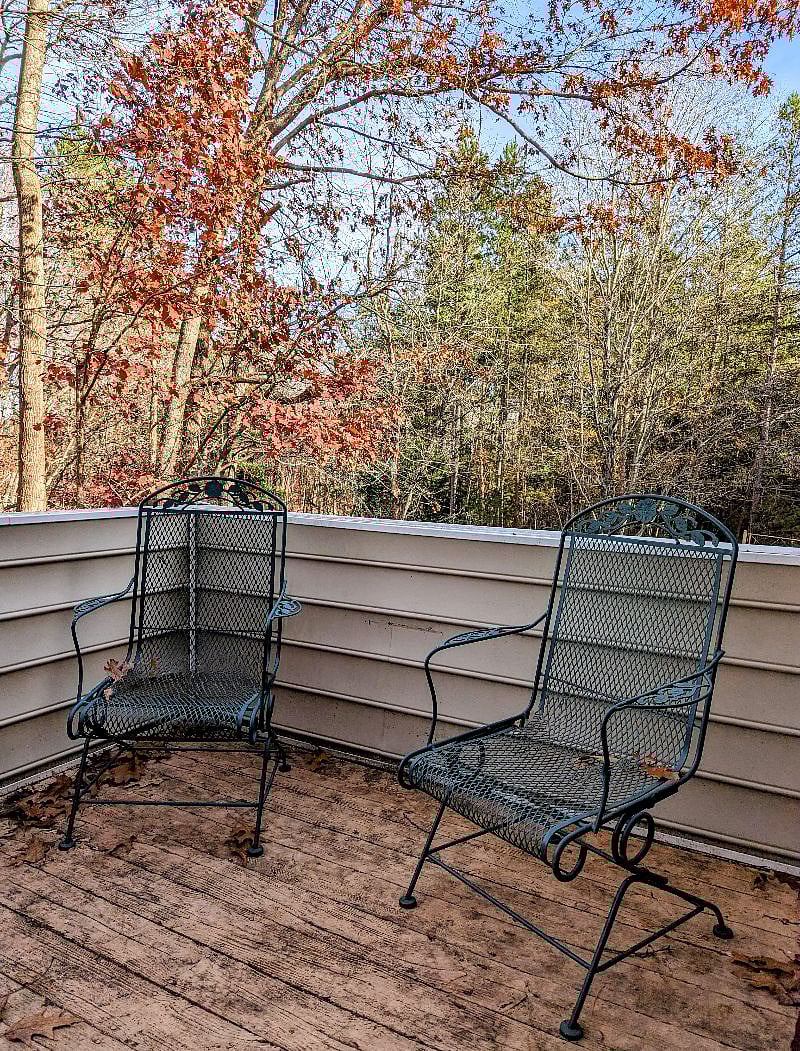 Private and quiet balcony to relax and enjoy a good book.