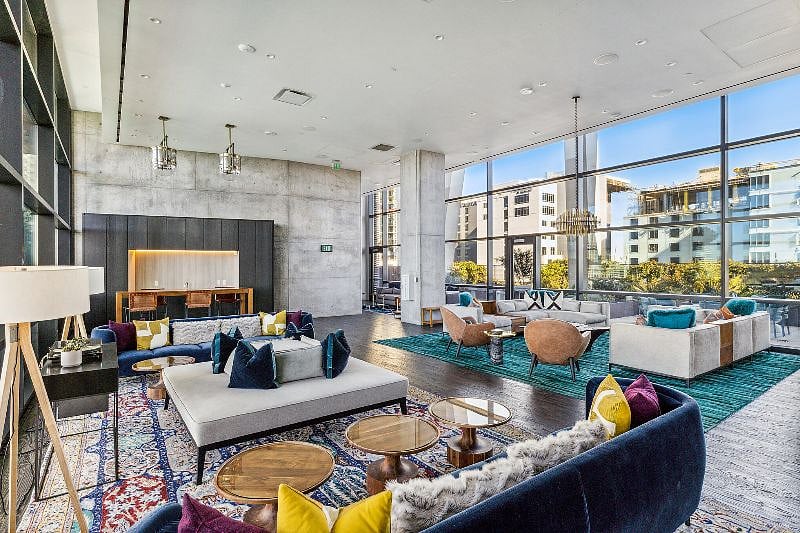 Clubhouse area - great place to work or hang out