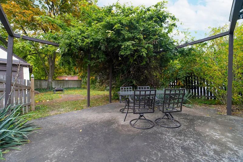 Furnished Finder property 515766_1 photo 42