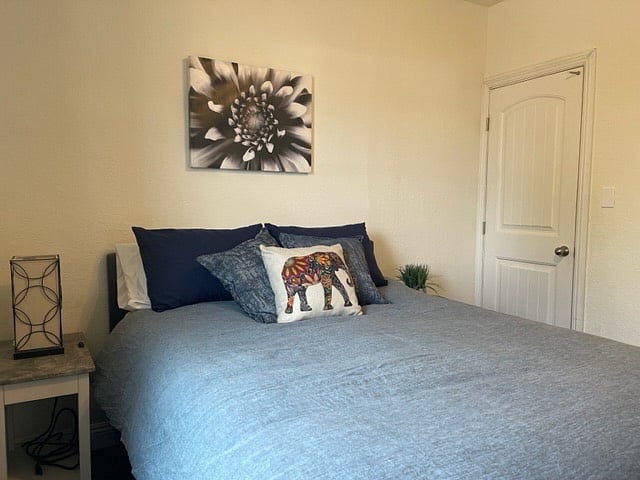 Bedroom/Closet