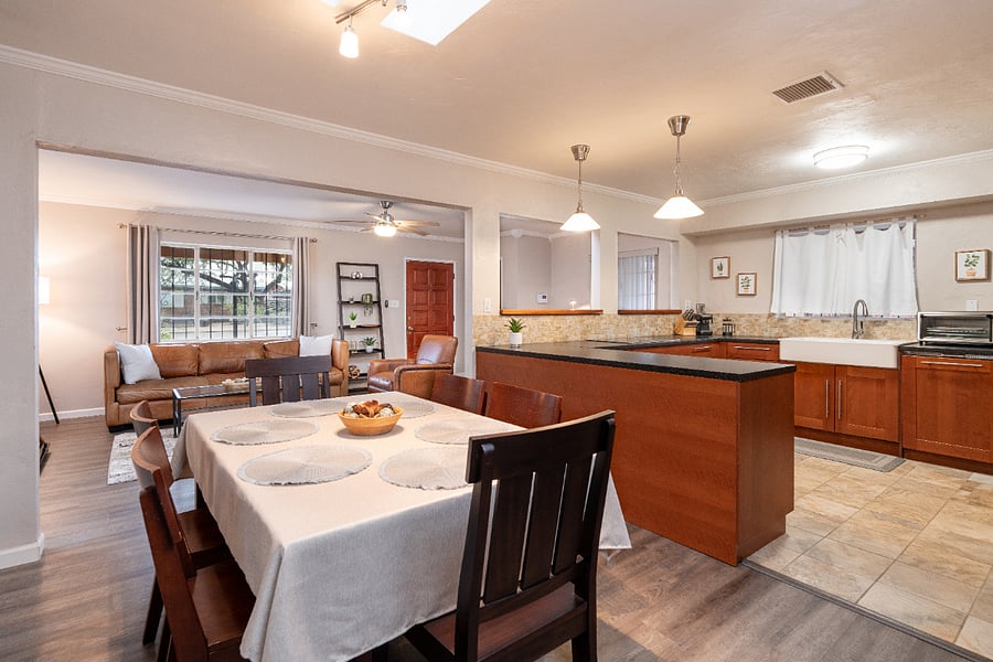 Furnished Finder property 515903_1 photo 36