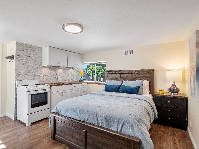 Furnished Finder property 515923_1 photo 8