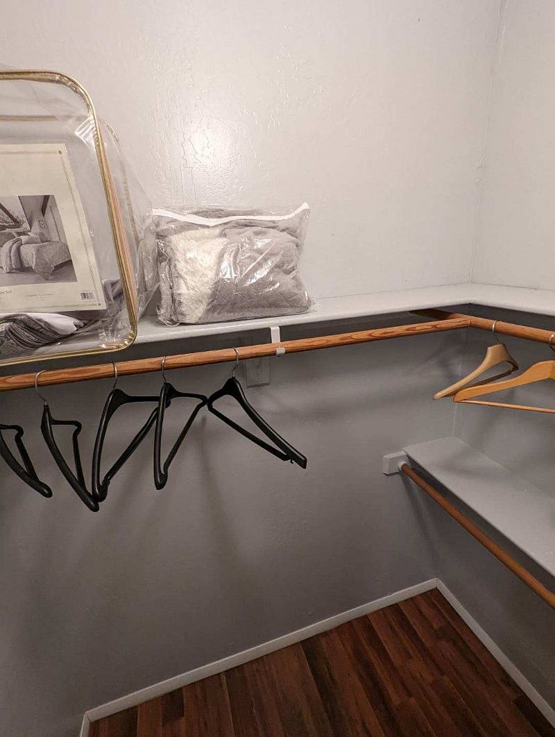 Walk In Closet 1
