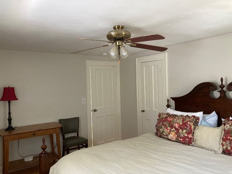 King Bedroom 2nd floor
