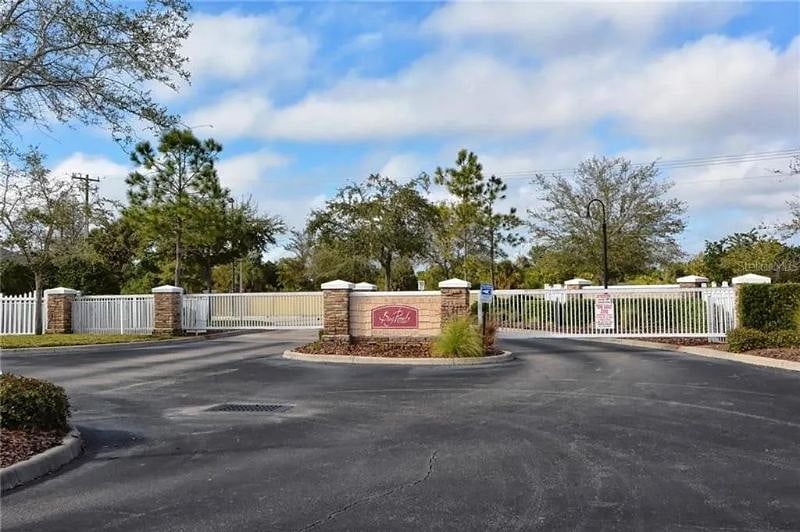 Furnished Finder property 516058_1 photo 8