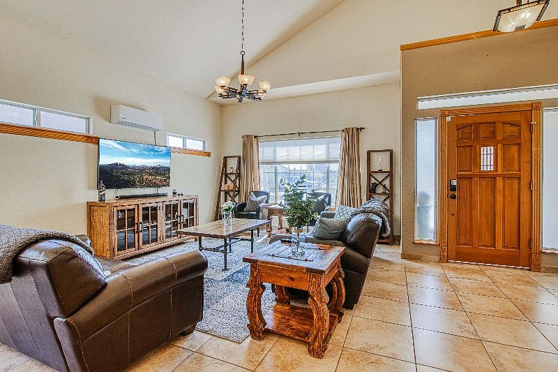 Furnished Finder property 516121_1 photo 6