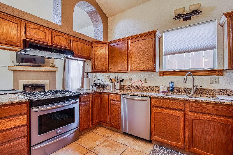 Furnished Finder property 516121_1 photo 17